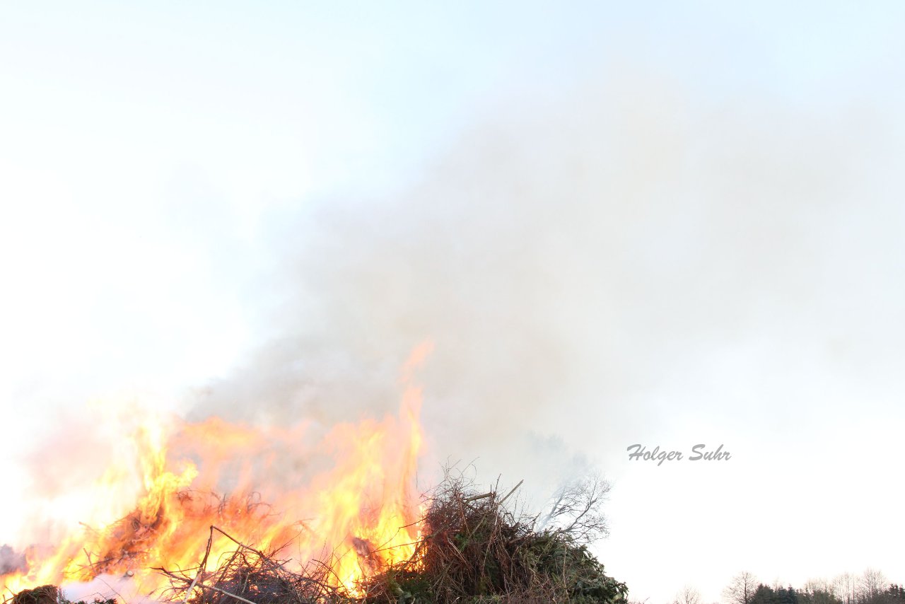 Bild 2 - Osterfeuer 2012